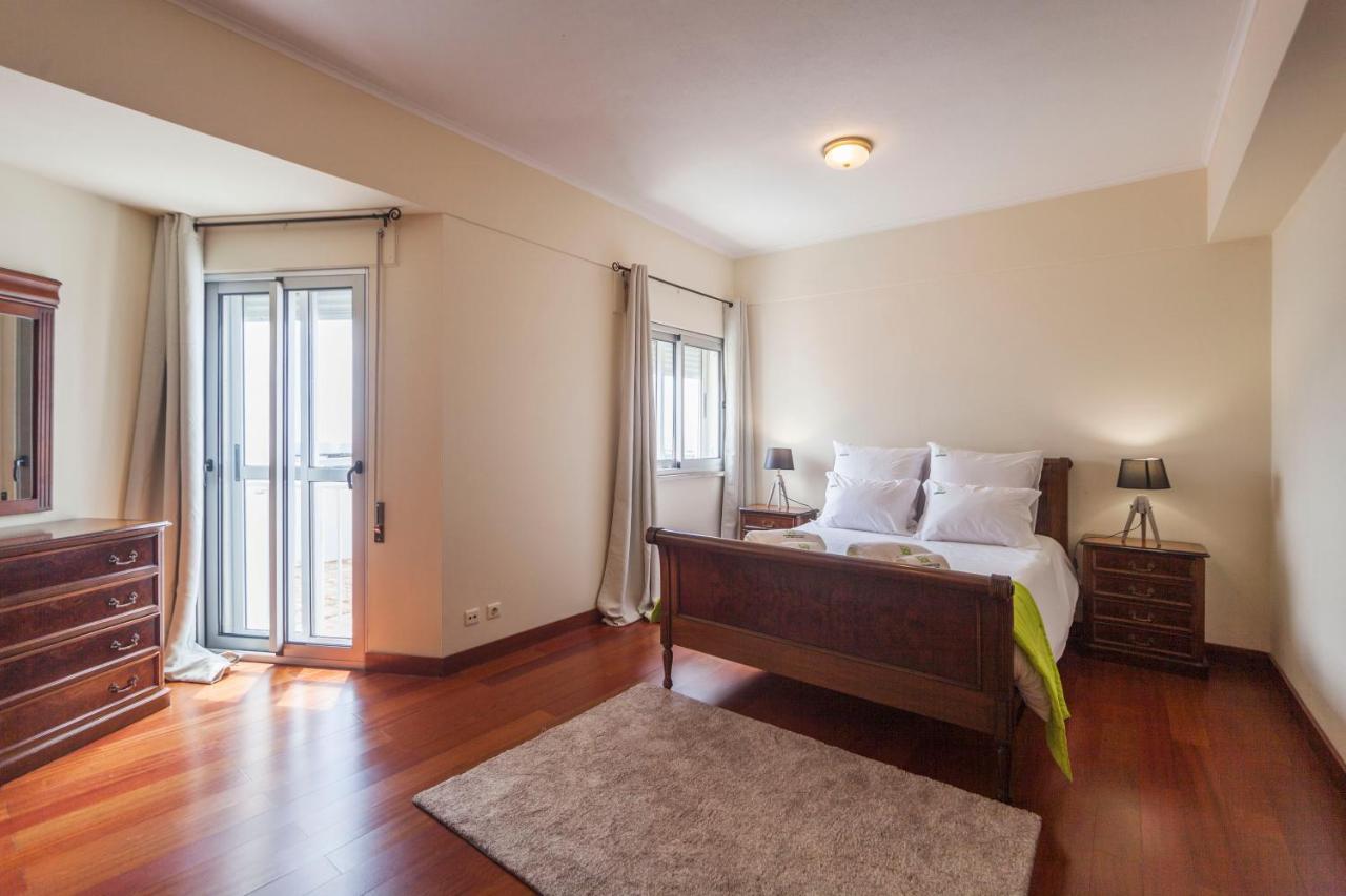 Deluxe Marina Apartment 蓬塔德尔加达 外观 照片